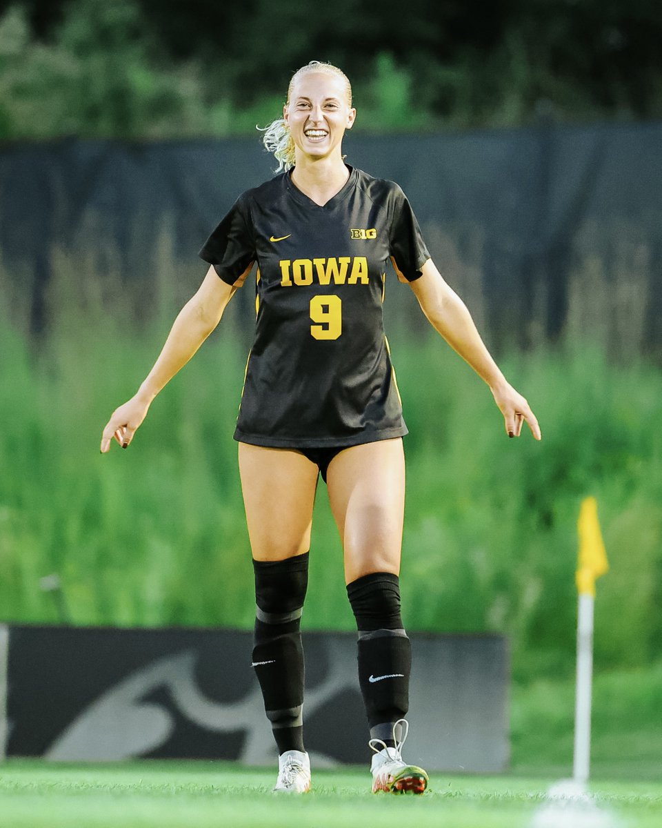 Hawkeye Soccer tweet media