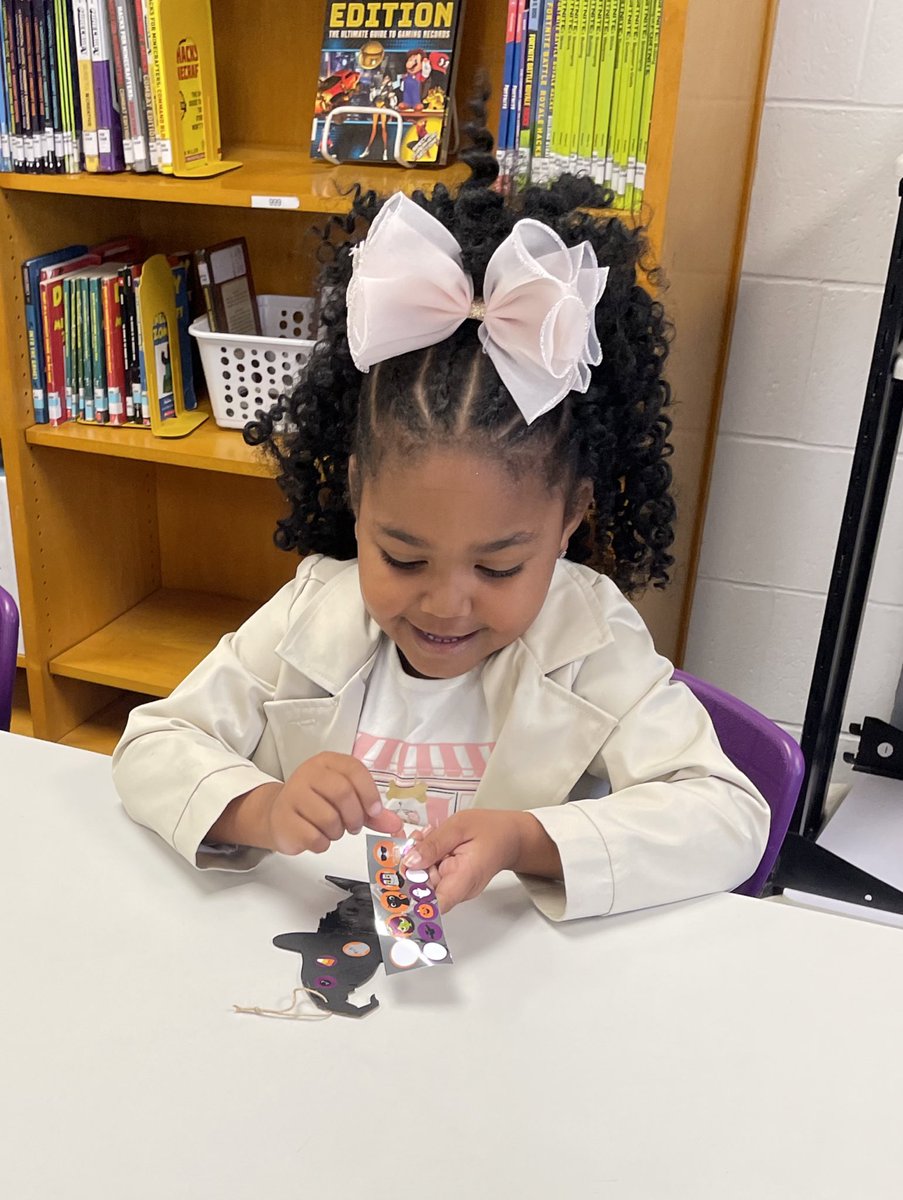 Julee Donnell tweet media