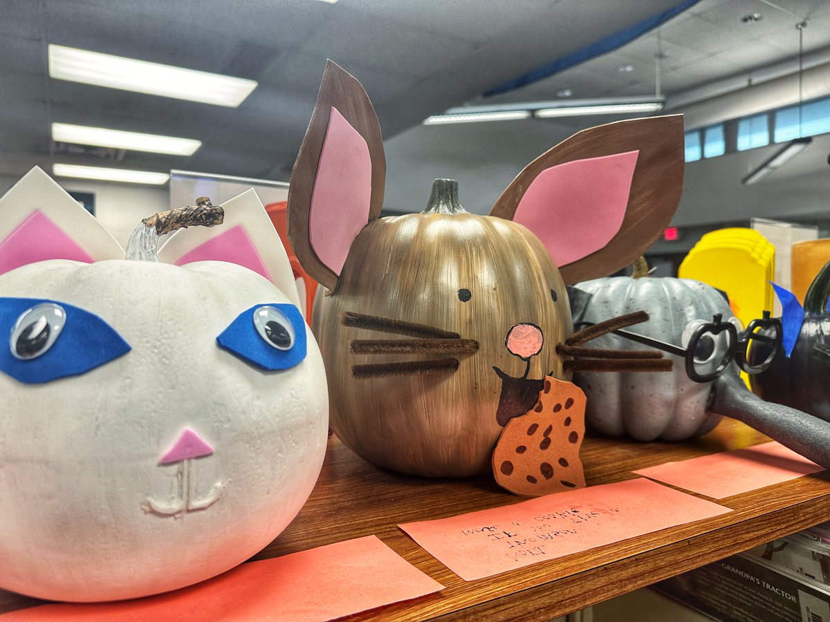 Rachel B. (@mrsrachelbowers) on Twitter photo Simply spooktacular! <a href="/ChapelHillNKCSD/">Chapel Hill ES</a> students and their families conjured up some creative magic, painting ordinary pumpkins and turning them into extraordinary literary characters. It really is a GOURD-geous display! Simply spooktacular! <a href="/ChapelHillNKCSD/">Chapel Hill ES</a> students and their families conjured up some creative magic, painting ordinary pumpkins and turning them into extraordinary literary characters. It really is a GOURD-geous display!