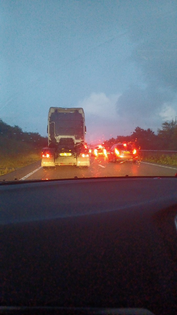 edeninhooo's tweet photo. Who else is in this bastard traffic jam on the A14 #IEMKettering https://t.co/rM77ShVgMF