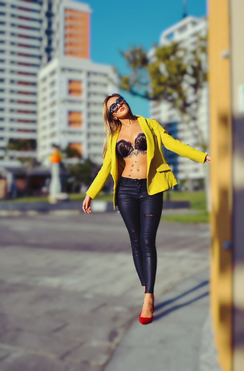 CReidunn's tweet photo. Yellow makes you more shining
.
.
.
.
#classy #yellowjackets #stylish #officewear #fashionable https://t.co/36hz7SZYcy