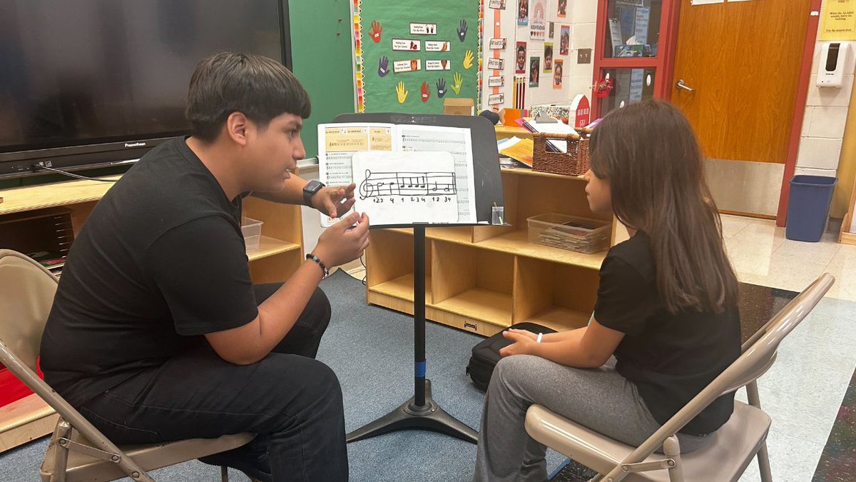 From beginner to #mentor! 🎶  Fernando started the oboe 5 years ago. Now, he mentors younger students at Albany Park. "Not only does he play difficult music with composure and a beautiful tone, he also gives back to the TPMS community," says his teacher Dr. Megan Robbins.