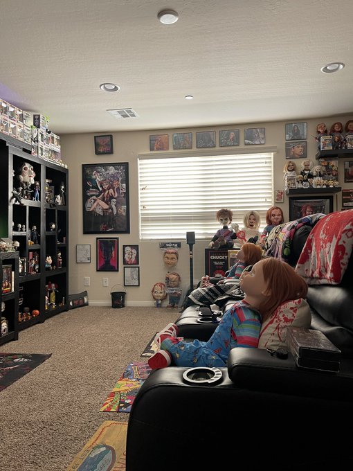 Just wanted to post some of my collection. I&rsquo;m a serious horror collector and have loved toys, any kind<a href="/tag/horrorcollector"class="tags"><span>#horrorcollector</span></a><a href="/tag/ilovehorror"class="tags"><span>#ilovehorror</span></a>