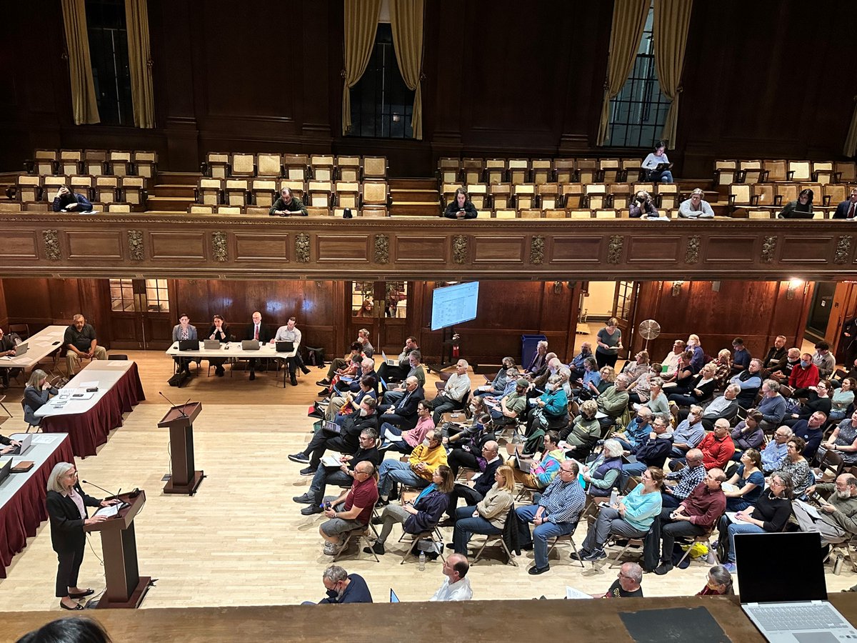 CindyFriedmanMA's tweet photo. Very proud of Arlington Town Meeting for overwhelmingly adopting a zoning plan to conform with the MBTA Communities Act. Last night, I shared my belief that we need to use as many tools as we can to help build adequate, accessible, and affordable housing for all of our residents. https://t.co/OHMUnjif02