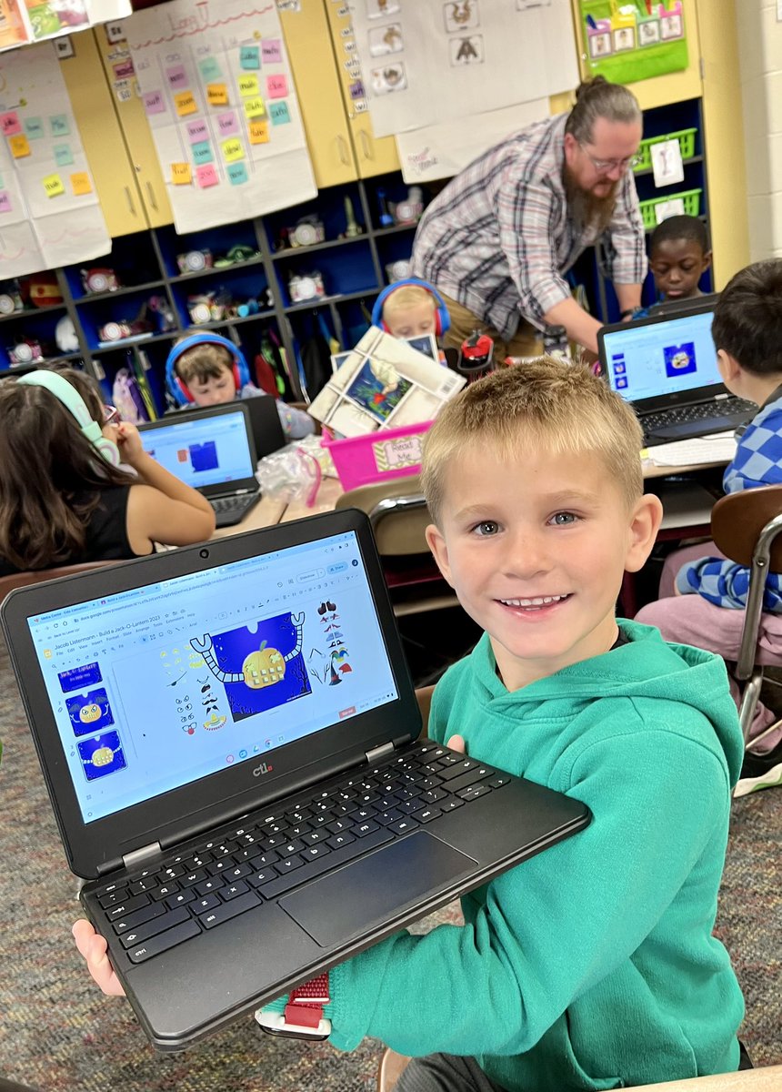 MrLawsonEdTech's tweet photo. Good times improving writing and tech skills while building digital Jack-O-Lanterns with my first grade friends in @MrsMartinSmiles class at Elda Elementary!  @Ross_Local @EldaPrincipal https://t.co/JJgX1lpLQ5