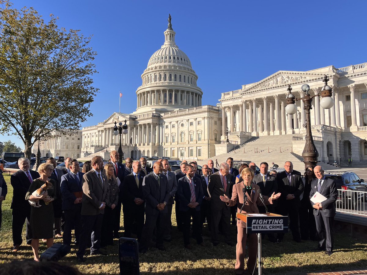 Congresswoman Susie Lee tweet media