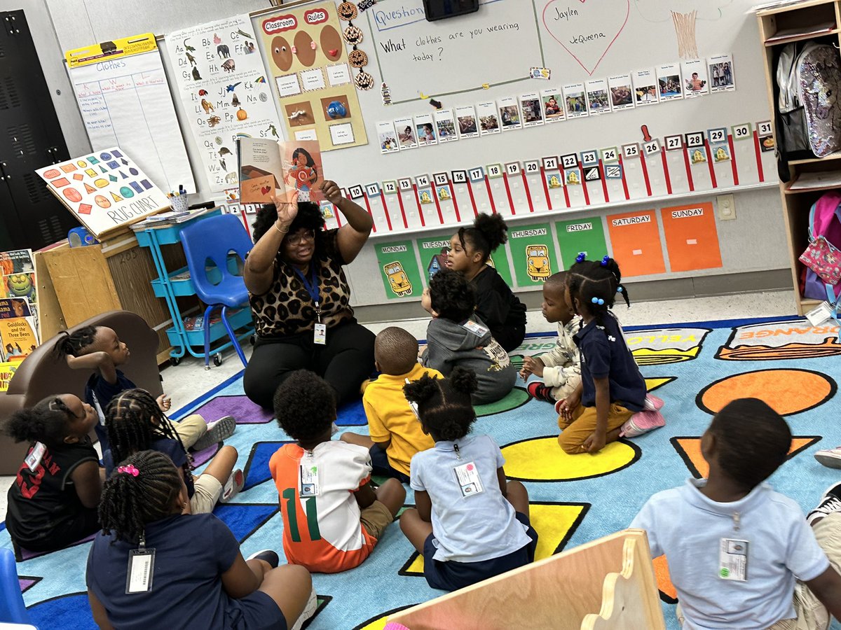 MorrowElem's tweet photo. Morrow absolutely loved having our guest readers on campus today! They shared the book “With Lots of Love” and it was amazing! @CSCBroward #Readfortherecord2023 #Browardreads #Browardreadfortherecord https://t.co/8KnlxnARsg