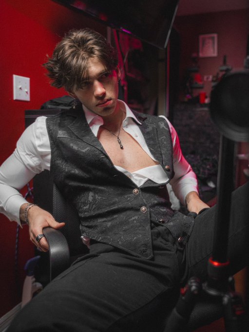 New seat https://t.co/O37uziYkiN