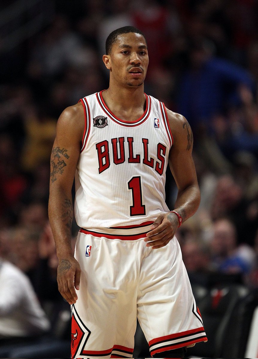 Derrick Rose en su debut NBA: -11 puntos -4 pérdidas -2 faltas Scoot ...