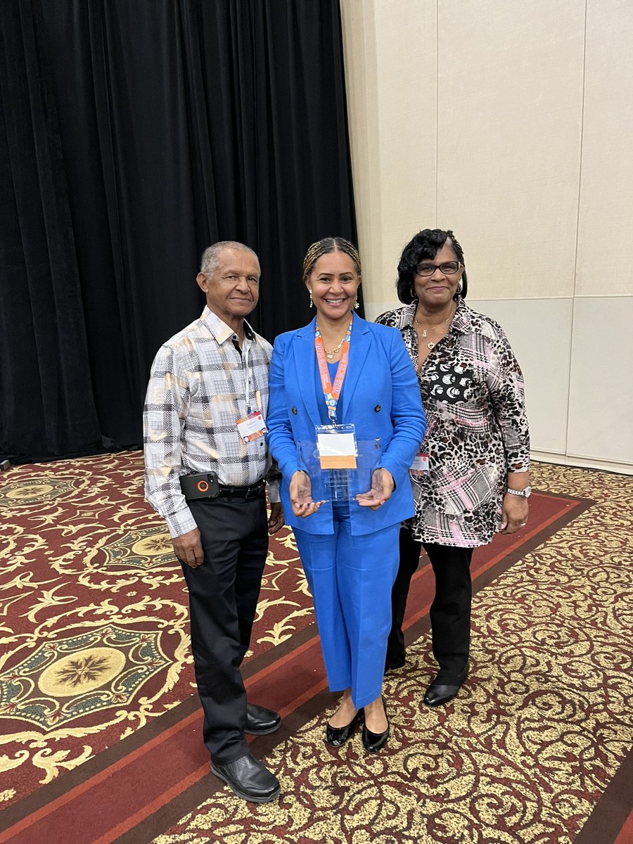 FCS Teaching Museum tweet media