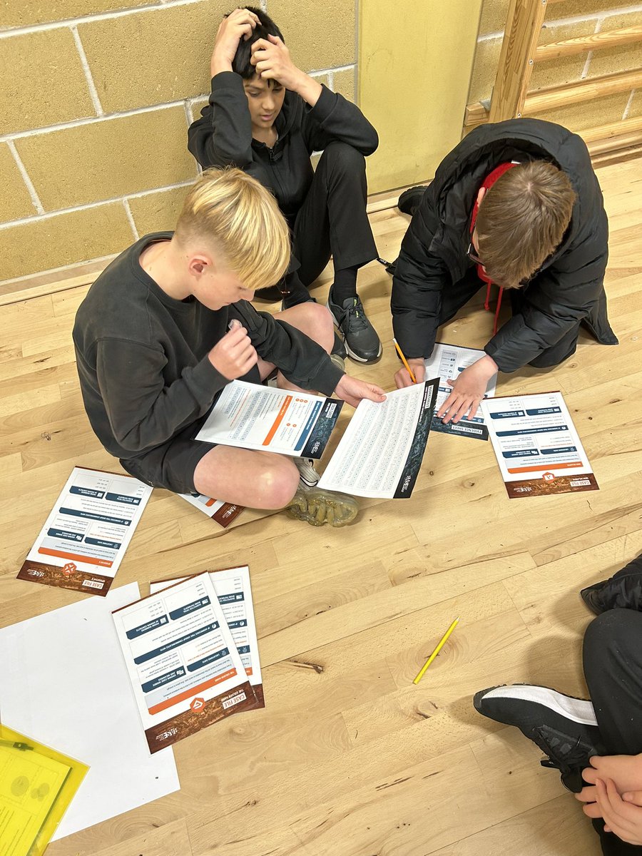 Miss Comrie tweet media