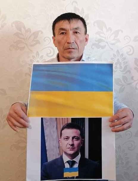 AiaKaz's tweet photo. et que les diplomates visiteront la prison de la capitale, où des militants civils sont arrêtés : #Zhanbayeva, #Musabayev, #Nugmanov, #Syzdykov et les prisonniers politiques #Sembai et #Zhylanbayev, un marathonien qui a conquis tous les déserts du monde et organisateur du parti https://t.co/IYkwtRhzwq