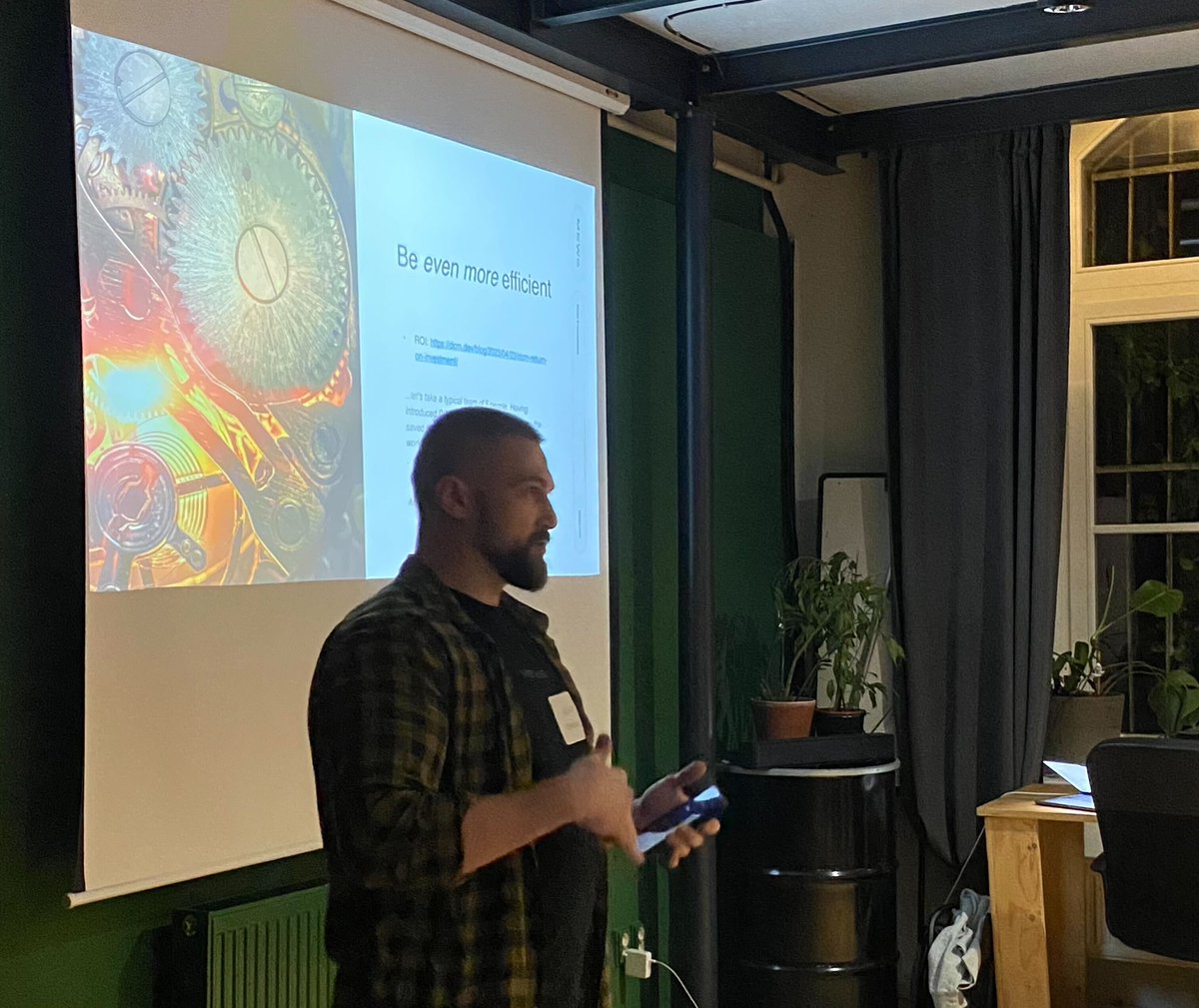 We're currently exploring the world of Dart and the <a href="/DCMAnalyzer/">DCM 💙</a> ✅ at #FlutterCzechia with <a href="/ookami_kb/">Kirill Bubochkin</a> from <a href="/MewsRND/">Mews R&D</a>. Learn how to leverage Dart beyond the built-in analyzer. 📊