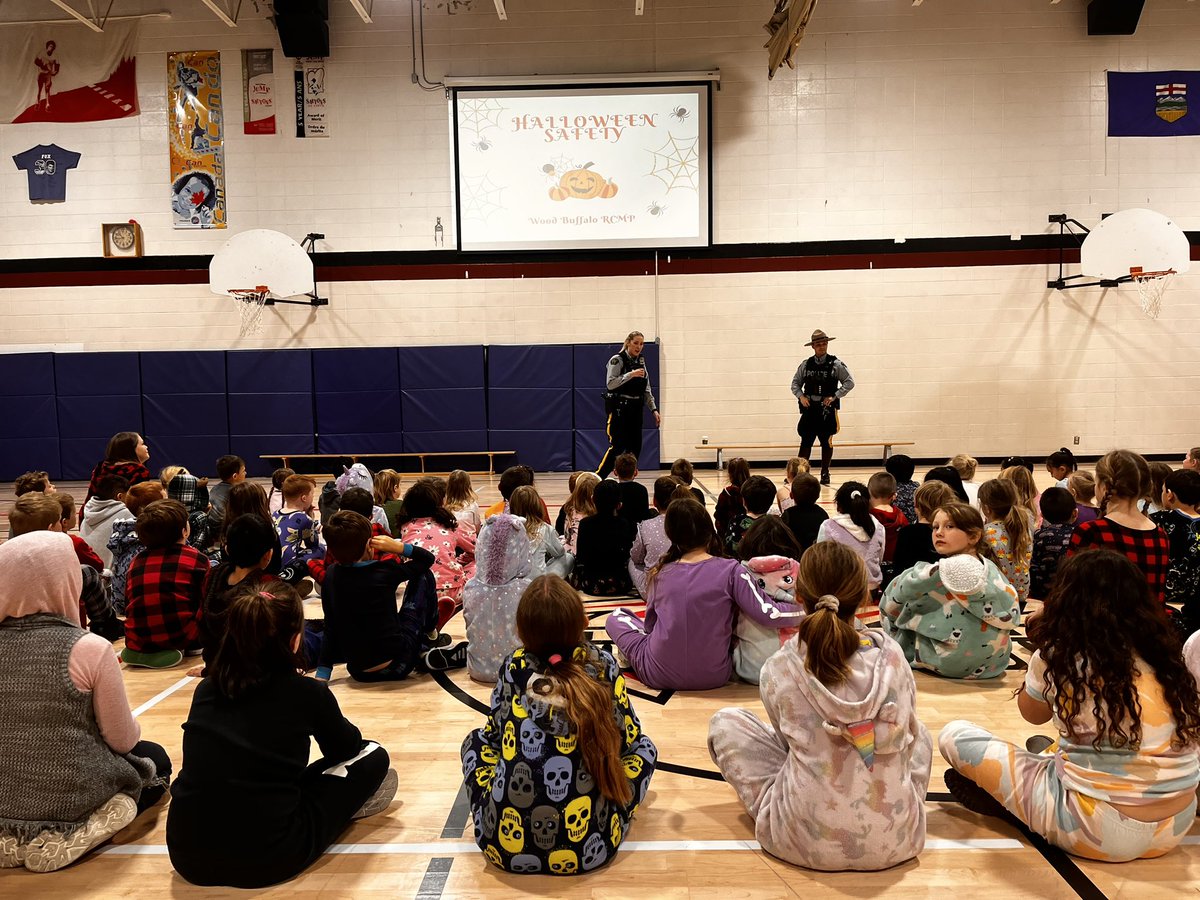 Thank you to Constables Robichaud and Burdett for presenting to our Thunderbirds today on Halloween Safety @fmpsd #RCMP