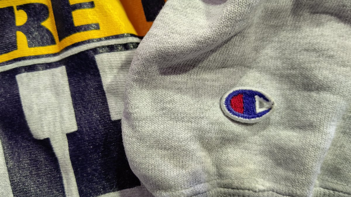 aFDmCfP9a3fgYtG's tweet photo. タグが刺繍で素材表示にレーヨン3％が有るので、１９９０年代前半の物だ。

noteはこちらから▼
https://t.co/kbNYxFwAB8
＃SOFFE ＃TULTEX ＃Hanes ＃Champion ＃LOGO7 ＃Dickies ＃CAMBER ＃FRUITOFTHELOOM ＃carhartt https://t.co/yVZ1P2EuUH