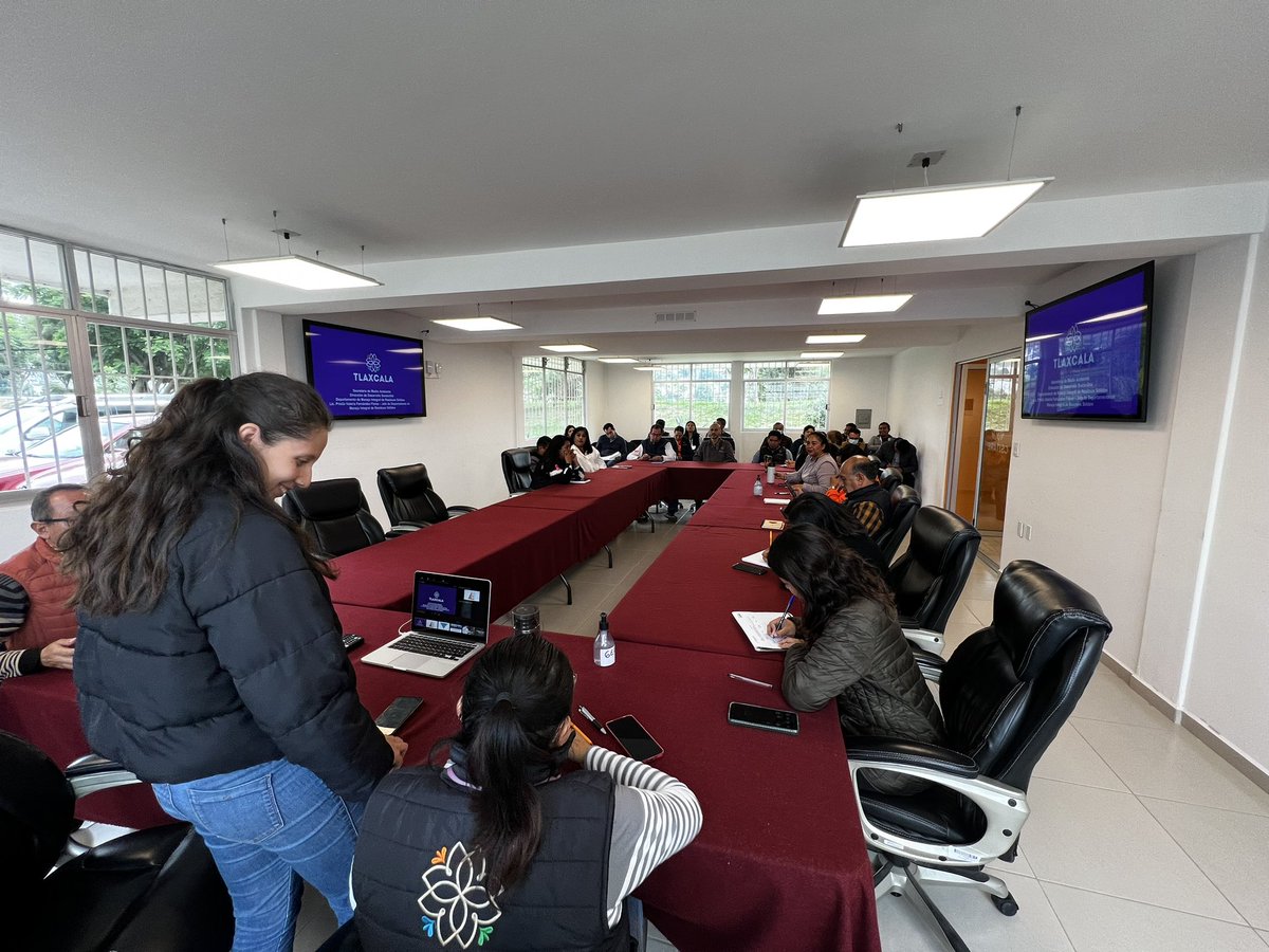 CEASTlaxcala's tweet photo. El personal de la CEAS recibió en nuestras instalaciones, la capacitación de manejo integral de residuos por parte de la Secretaría de Medio Ambiente. https://t.co/sQx311xCir