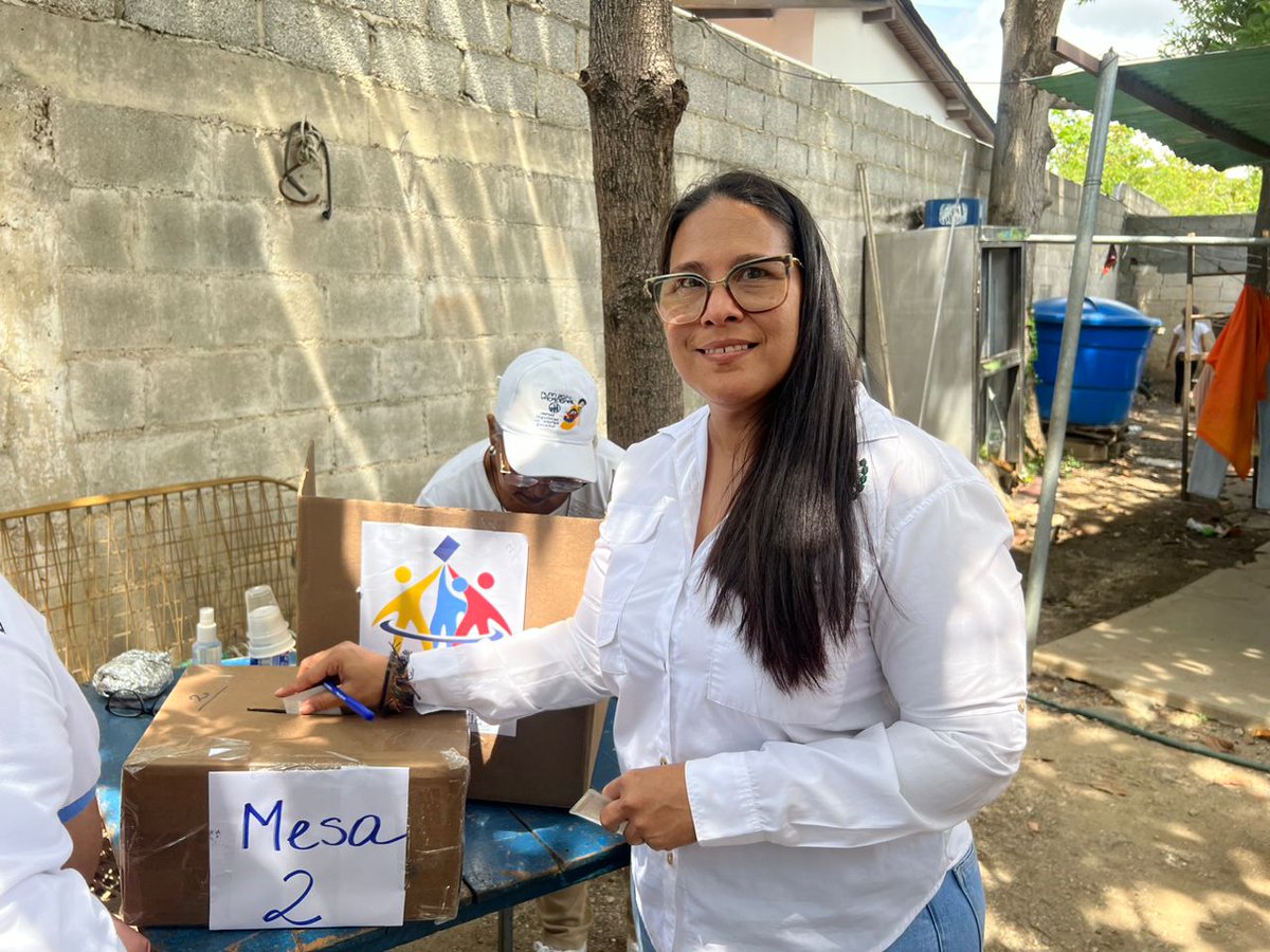 karelisherediah's tweet photo. #26Oct | El voto es el gran ganador de este domingo #22Oct y junto a él, nuestra Venezuela ¡Con convicción Lara y Venezuela valen todo! https://t.co/cV0XMKlbUZ