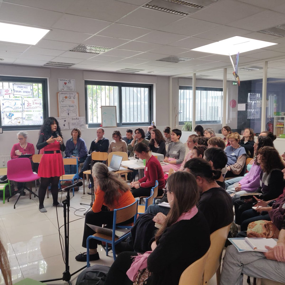 OVEO_org's tweet image. 🙏 MERCI aux 70 personnes présentes lors de cette 1ere édition des Rencontres de l’OVEO sur la #dominationadulte et la #violenceeducativeordinaire

💪Ces échanges nous ont convaincus de la nécessité d'un réseau sur la critique de la domination adulte.

À l’année prochaine  !