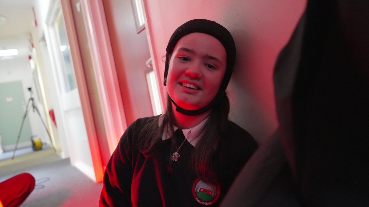 Ysgolpenybryn's tweet image. Great work by our amazing Key Stage 5 Film Skills group today, filming scenes for this term&apos;s #DoctorWho project. Well done to everyone for working so hard, and trying their best @ScreenAllianceW @HwbAddysg_Cymru @ArtSwansea @sophie_aldred @ThreecliffsEd @MIKECOLLINS99