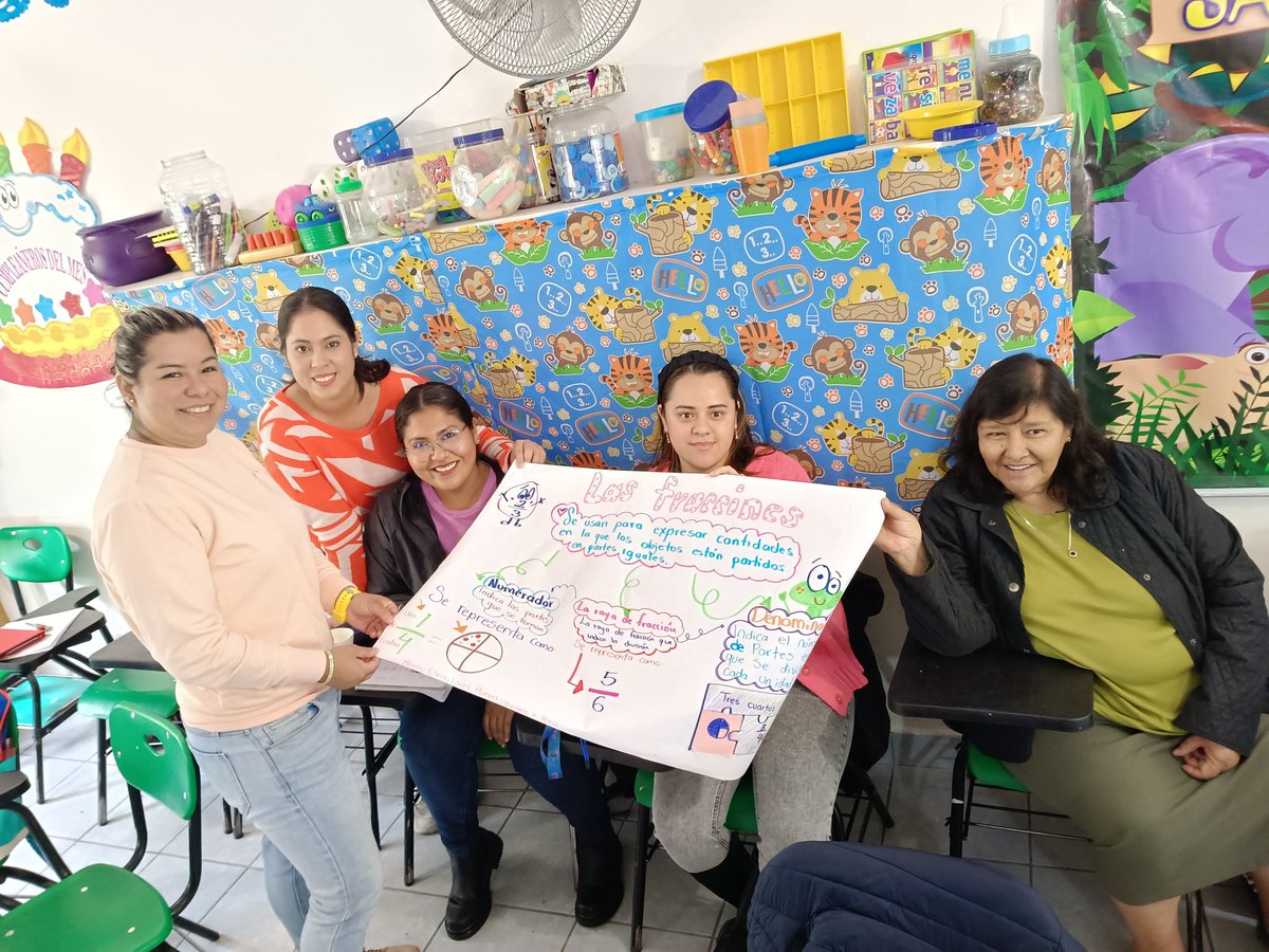 ARTUROSANCHEZH8's tweet photo. Docentes que aprenden resolviendo fracciones, 3° grado, Unidad 5, Zona 255, Coacoatzintla, Ver https://t.co/9IcdpSbtQh