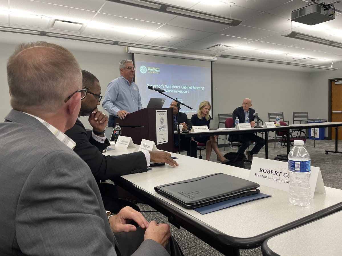 Rebecca McCuaig tweet media