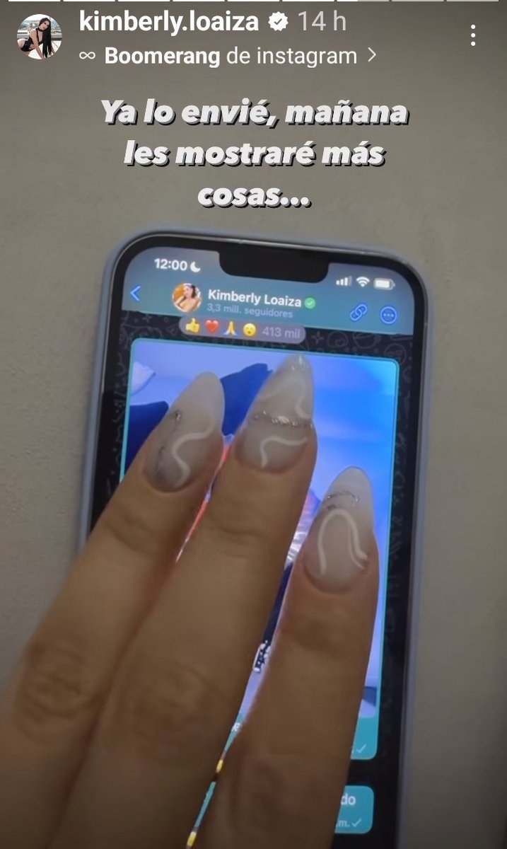 Miamx22's tweet photo. El crecimiento de las uñas y el anillo te delatan hambreada, el diablo está en los detalles. 🤡🎪🃏

En fin el mejor estreno
OJO X OJO HOY https://t.co/anKaB0uraM