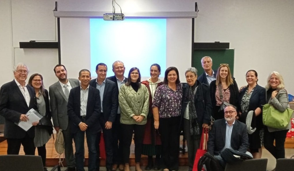 Debates interessantes e trocas de impressões estimulantes no 2º encontro #Redijus na Universidade de #Coimbra @univdeCoimbra  em #Portugal, sobre "#Democracia e #Tribunais"