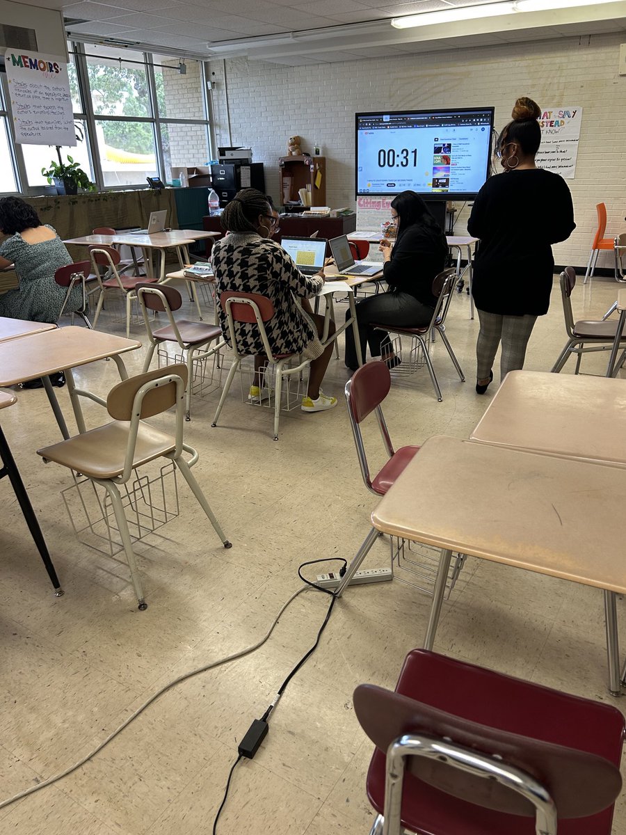 It’s Demo day for our Frank Black RLA team. Thank you Ms Foster for starting us off strong! #EveryKidEveryDay #PantherNation ⁦<a href="/HISDSupe/">Mike Miles</a>⁩ ⁦@TeamHISD⁩ ⁦<a href="/FbmsPto/">FBMS PTO</a>⁩ ⁦<a href="/EDUkhalessiAB/">Alecia L. Bell</a>⁩