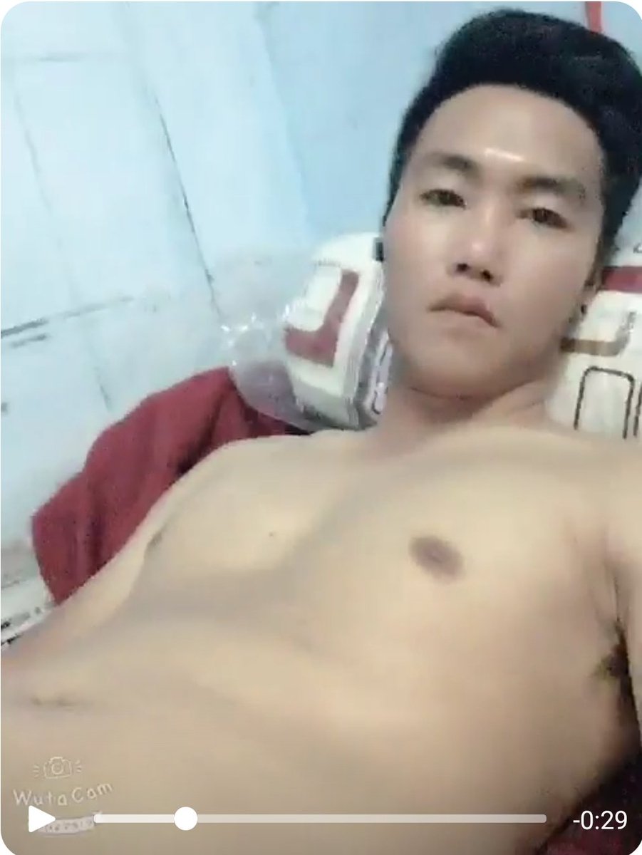 cuong_le71951's tweet photo. @tinh9696 Có cả đống clip ông này chịch người yêu,ông là tài xế xe.Có người yêu chút xíu tuổi. https://t.co/Oh7phFlTsN