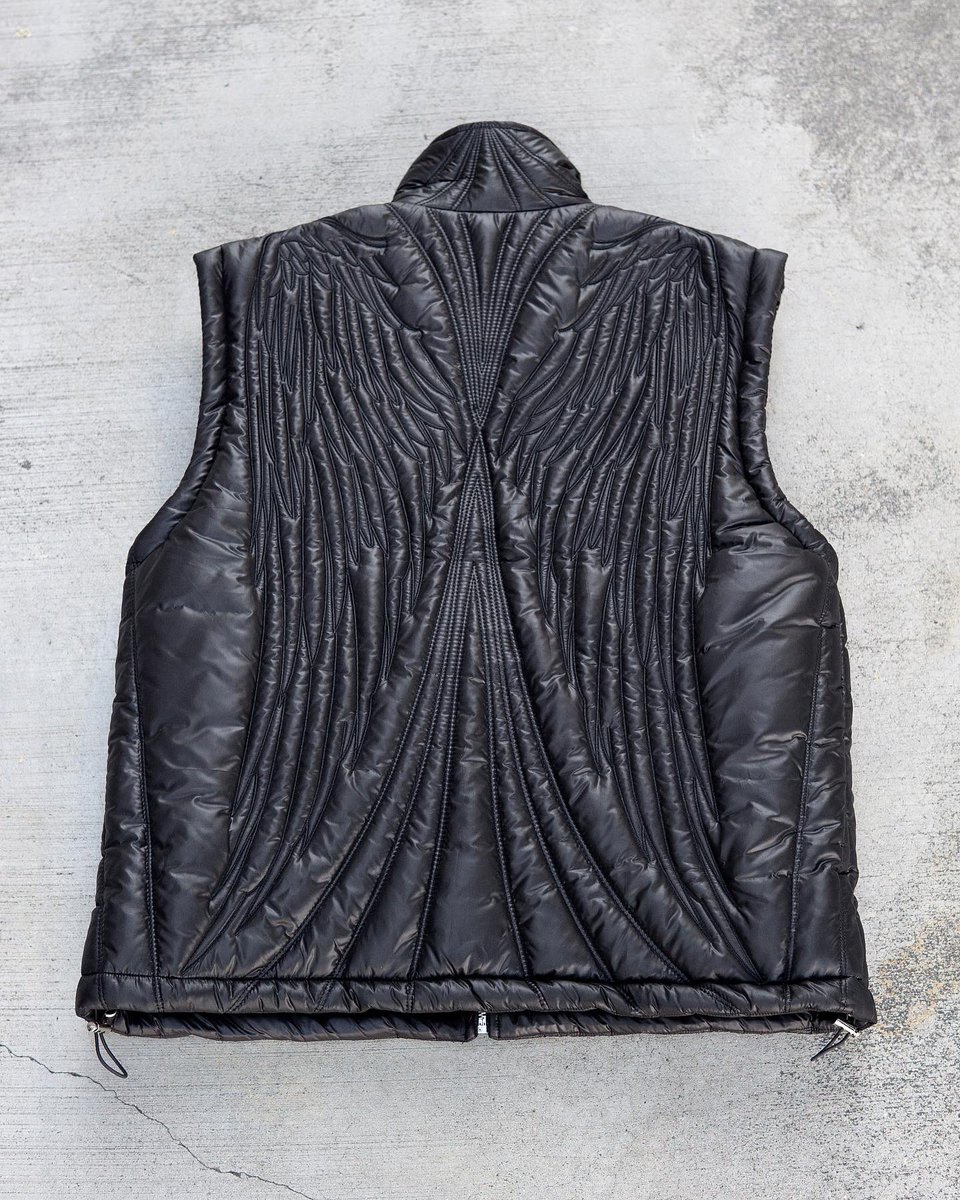 vengeance_stus's tweet photo. “Ascension” Puffer Vest

Available November 10th, 2023. 

https://t.co/eCfUArS7NT https://t.co/LNBPUxqkws