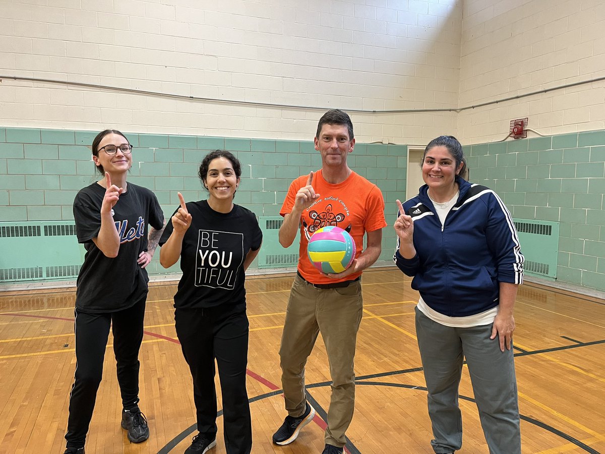 Alt_ContEd_LDSB's tweet image. Our first Staff vs. Student Volleyball 🏐 Game of the year at @KatarokwiLC @LCE_LDSB We are really just number one in our own minds. Proud of our students from all our programs who came together for some daily physical activity.