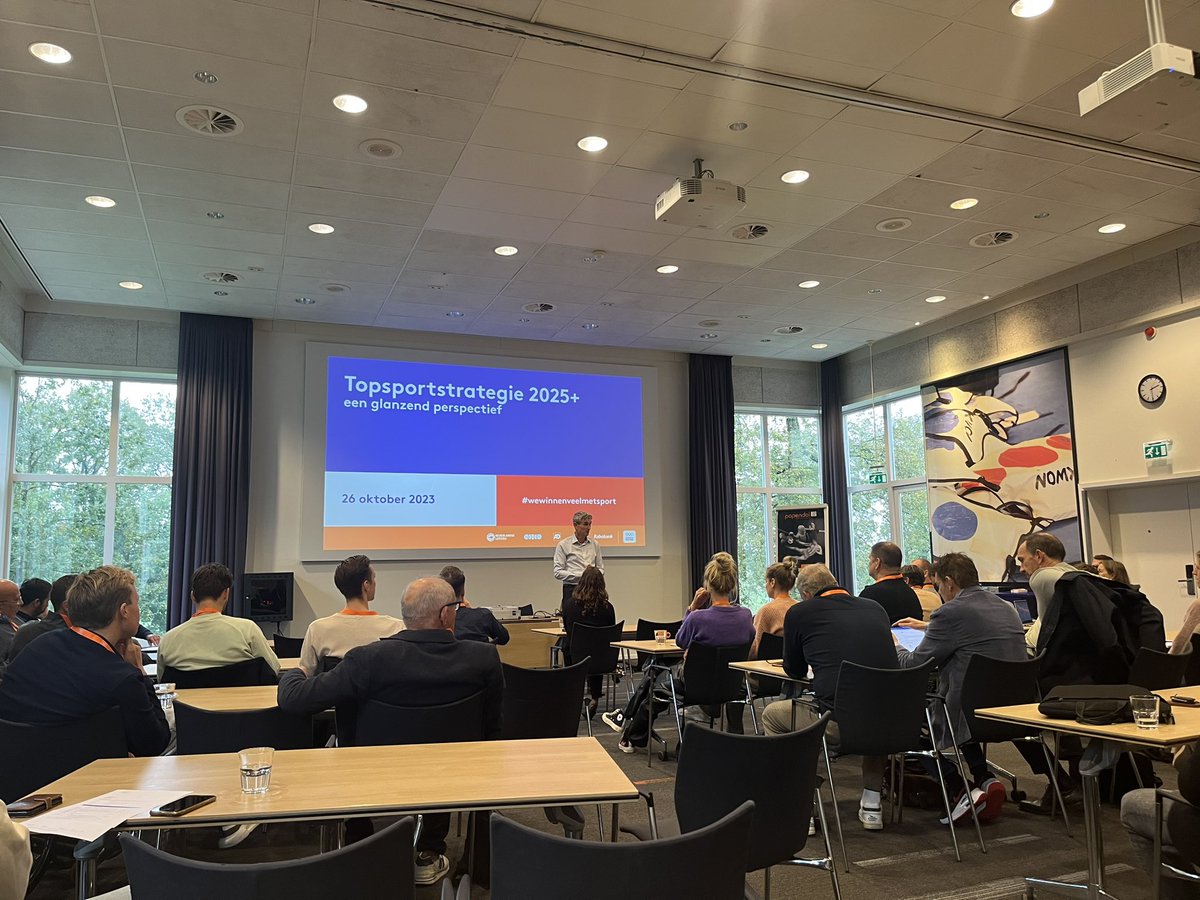 HuismanWilco's tweet photo. Interessante bijeenkomst Topsportstrategie 2025+ samen met @lonsloet vanuit @AhoekInBeweging https://t.co/TcC3op0xjK