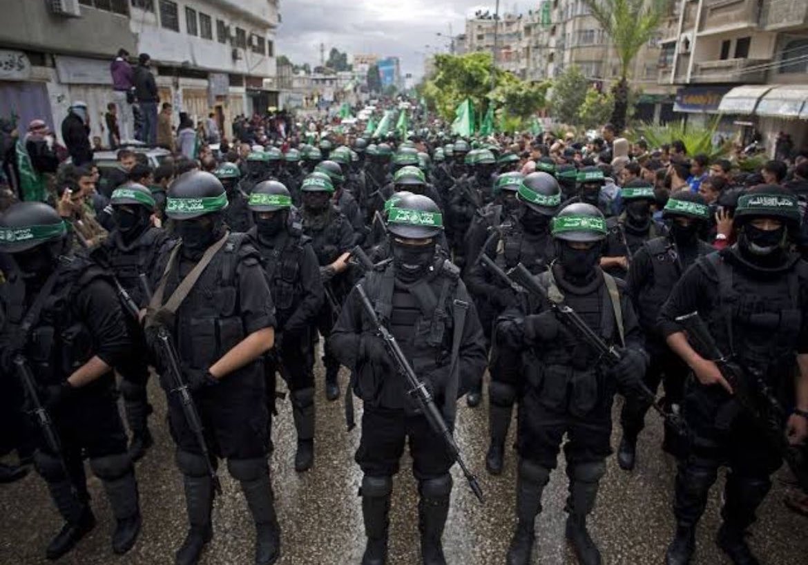OmaPalestine's tweet photo. لو سمحت لك حكومتك 

هل ستشارك في #كتايب_القسام ؟ https://t.co/YfknZZxvAA
