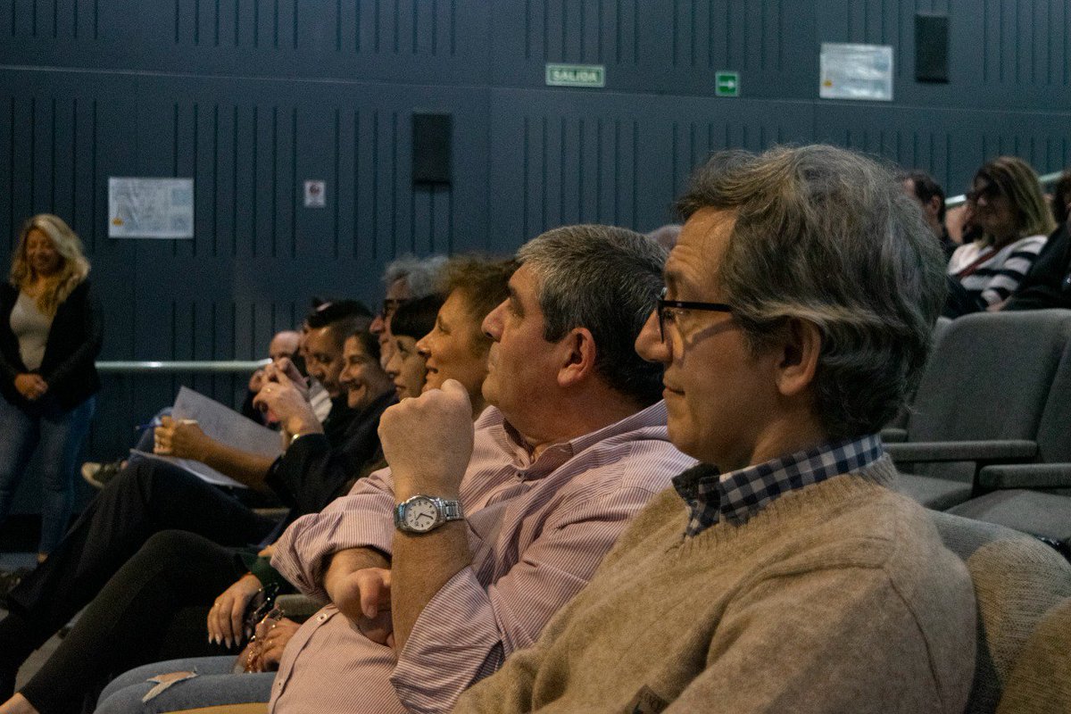 MinGenerosAR's tweet photo. 🙌🏽  Compartimos una jornada de formación con 114 trabajadores y trabajadoras de la @ImprentaICN para que incorporen la perspectiva de género y diversidad a su trabajo diario.

💜 También acercamos información sobre nuestras políticas de prevención de las violencias de género. https://t.co/6O5uk2XhZA