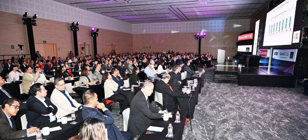 foroautomotor's tweet photo. #ForoAMDA
El pasado 10 de octubre,  en @AMDAMX celebramos con éxito nuestro evento del Sector Automotor, en el que tuvimos el honor de contar con destacados ponentes que abordaron temas relevantes con el sector.

Ponemos a su disposición los videos: https://t.co/K3MeBCsgqt https://t.co/uQLp92h0Lo