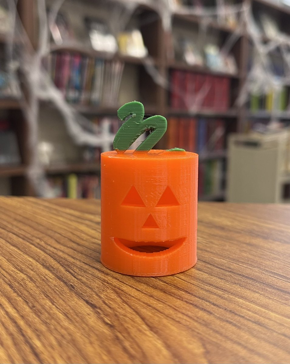 Evangeline King (she/her) tweet media