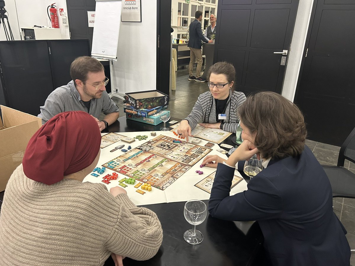 AGD e.V. (@agd_ev) on Twitter photo It's time for games night, check out 'genotype' Game hosted by <a href="/jeantoripantel/">Jean Tori Pantel</a> #AGD2023 #genotype #games It's time for games night, check out 'genotype' Game hosted by <a href="/jeantoripantel/">Jean Tori Pantel</a> #AGD2023 #genotype #games