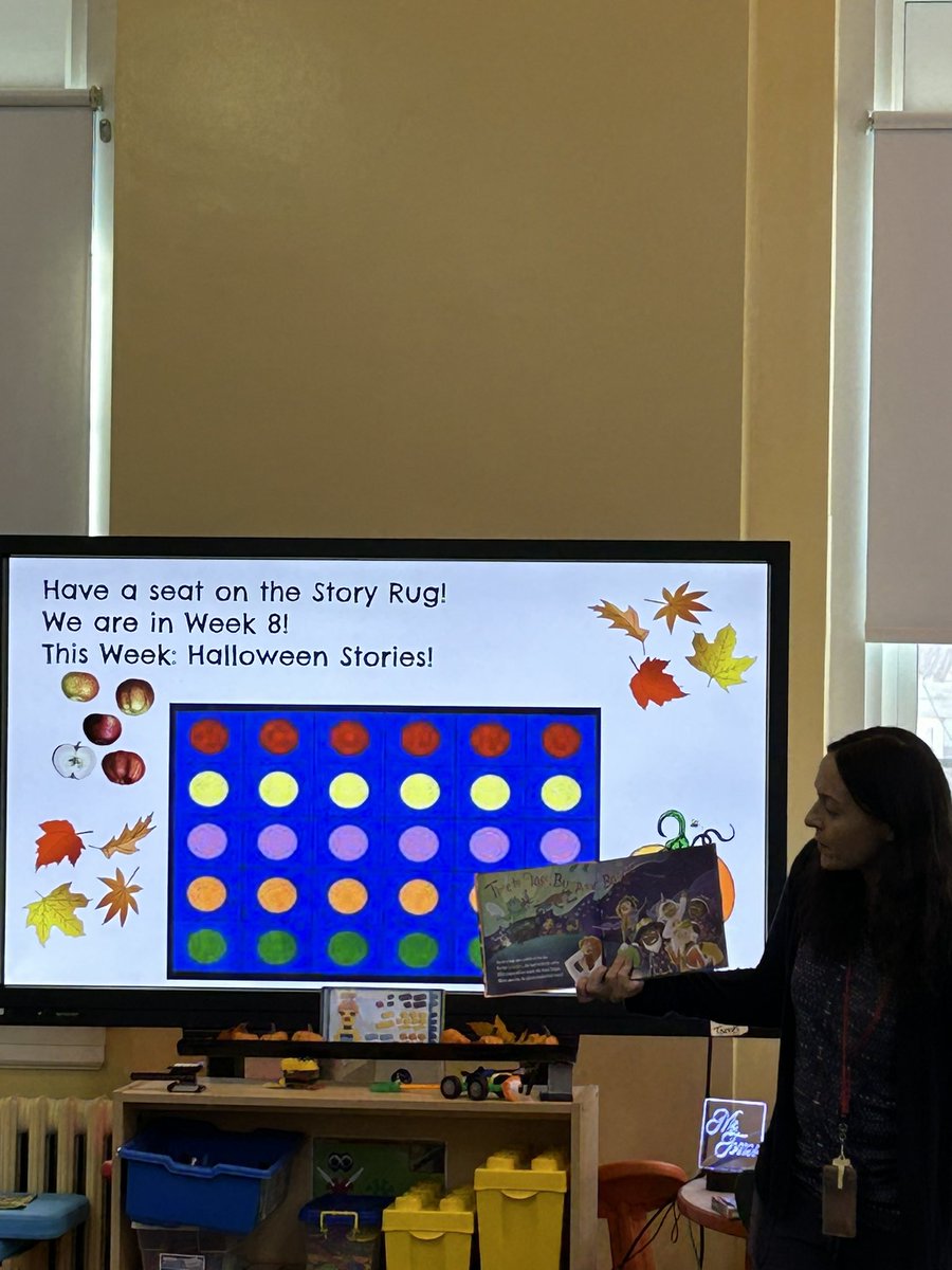 teachnbeach1's tweet image. First graders were treated to another exciting read aloud by our media specialist. No tricks here! #weeread @WeehawkenTSD @DWS_PTA @DWSMediaCenter