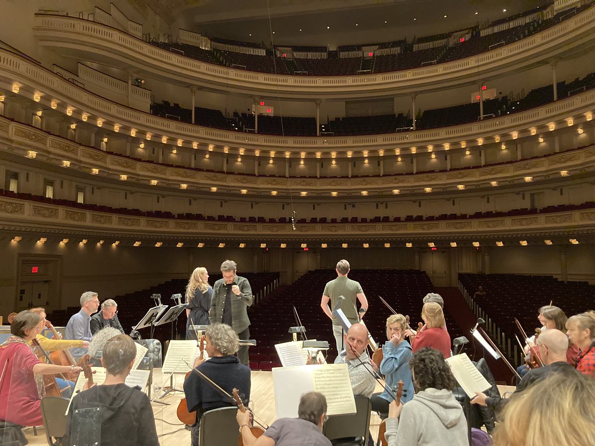A bit of a contrast! Second of two performances <a href="/carnegiehall/">Carnegie Hall</a> tonight - this time Handel’s L’Allegro <a href="/mco_london/">MonteverdiChoir&Orch</a>
