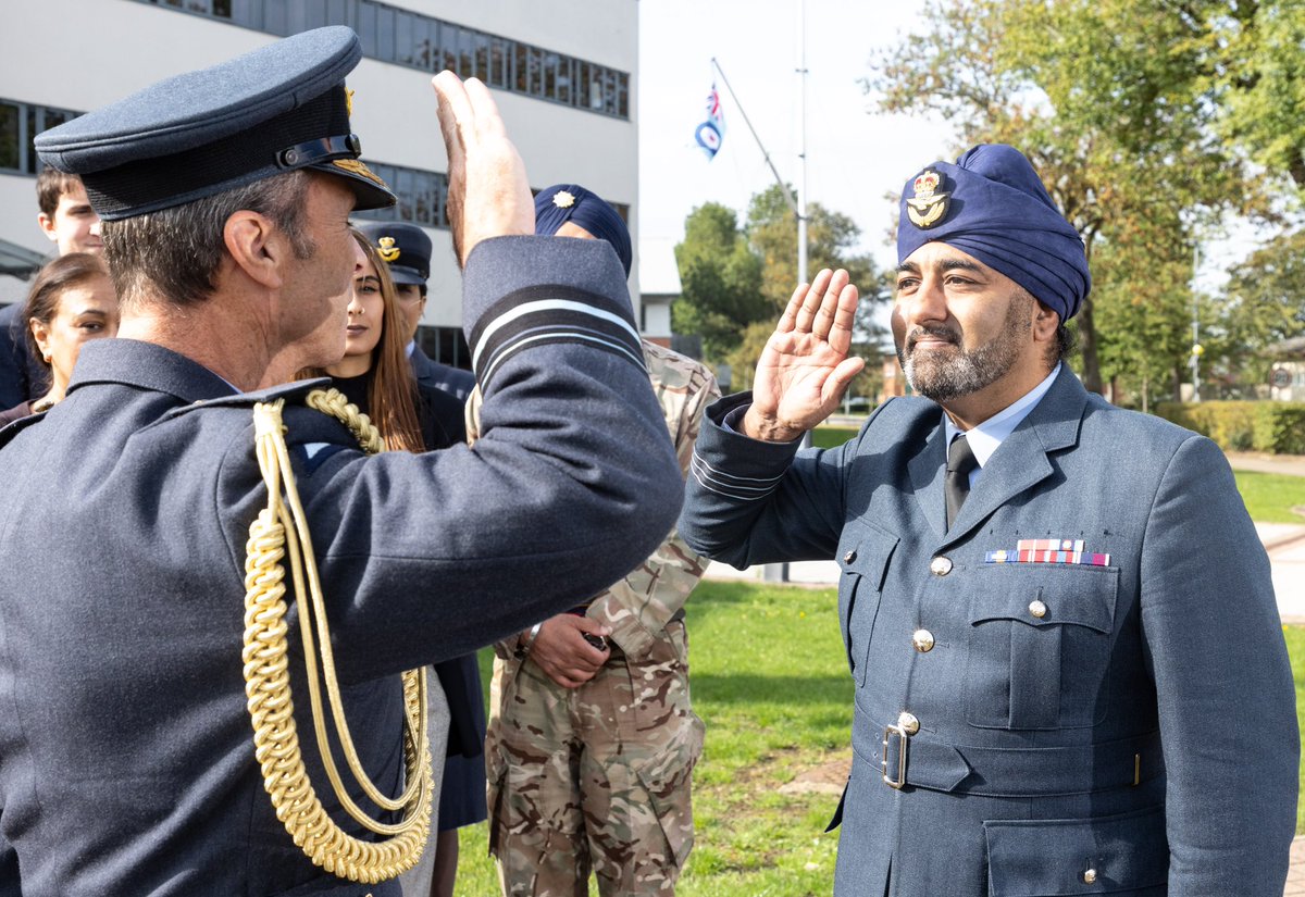 We are proud to announce that Air Vice Marshall Ranald Munro has taken over as the new DSN Champion. 

Following retirement of Major General Celia Harvey, AVM Munro comes with considerable experience as the Commandant General RAuxAF and previously the Dep Commander Land Forces🇬🇧