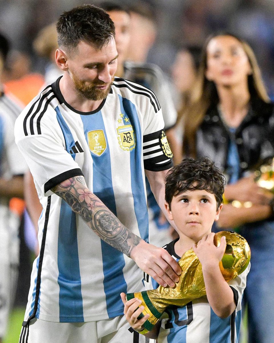 Ronaldo Pikin go think say nah Rocket 🚀