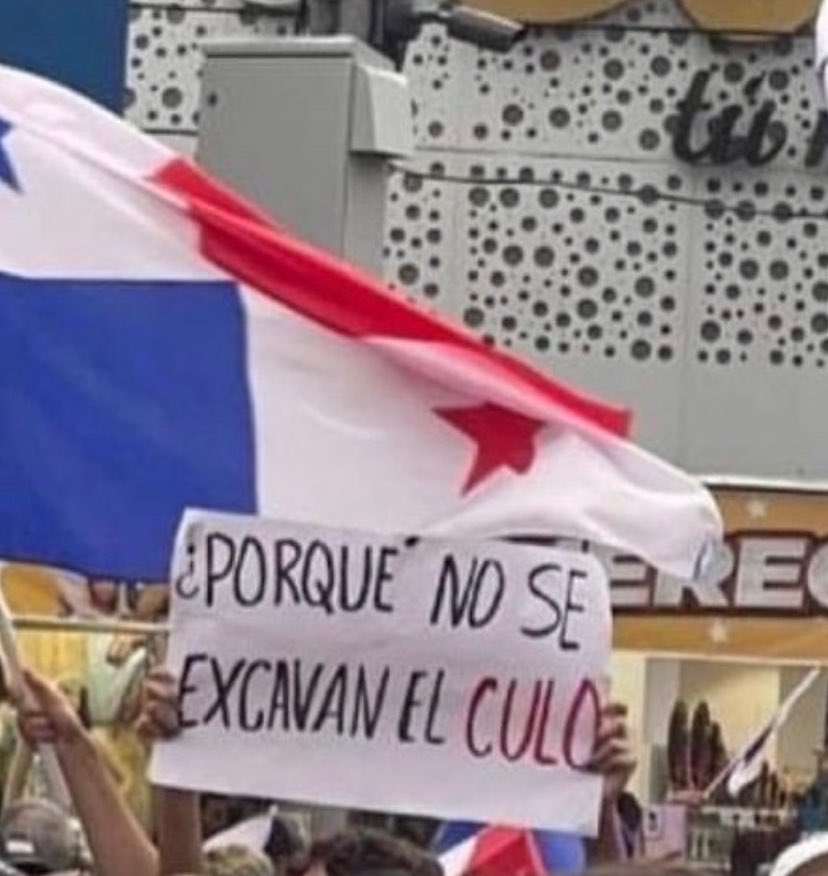 eitiboni's tweet image. Abro hilo de los mejores carteles que han visto en las protestas. 

Empiezo con este