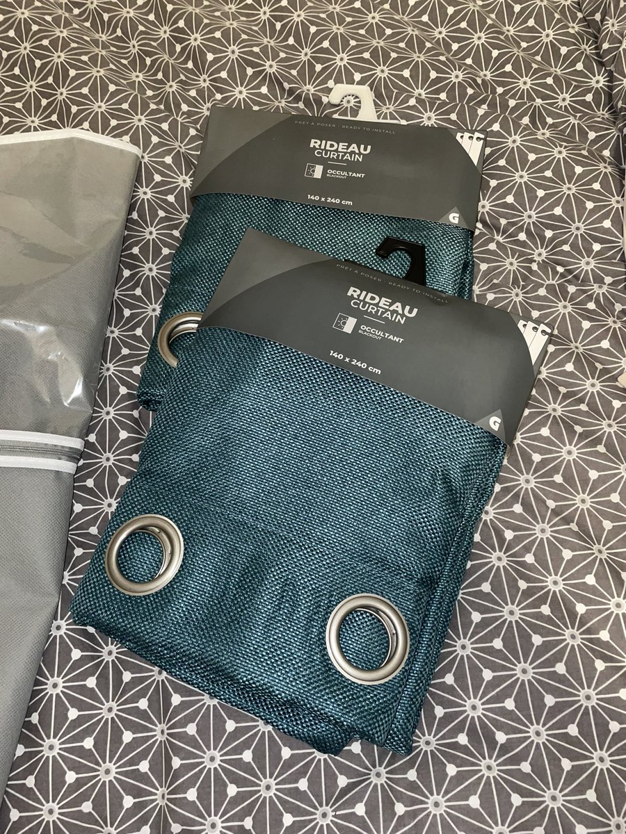 Here are my shopping sprees of the day. They’re your bills now losers.

30$ on curtains,
20$ on candles and Christmas decorations,
100$ deposit for a new couch for my grandma.

Send before I go back to shopping🙄

findom finsub paypig goddess cashcow humanATM beta walletdrain