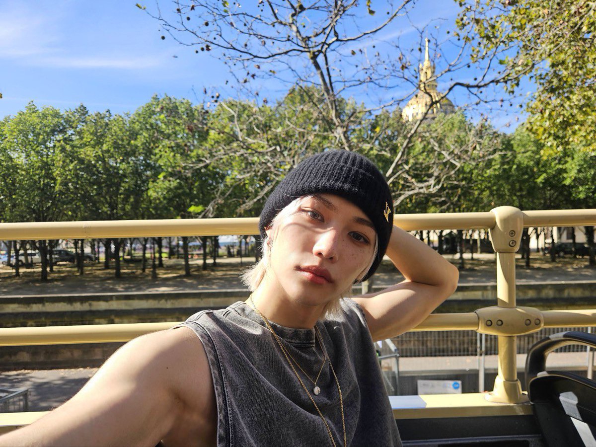BblSkz's tweet photo. FELIX 🐥💭

[Foto x3] https://t.co/3o11ZuUfv0