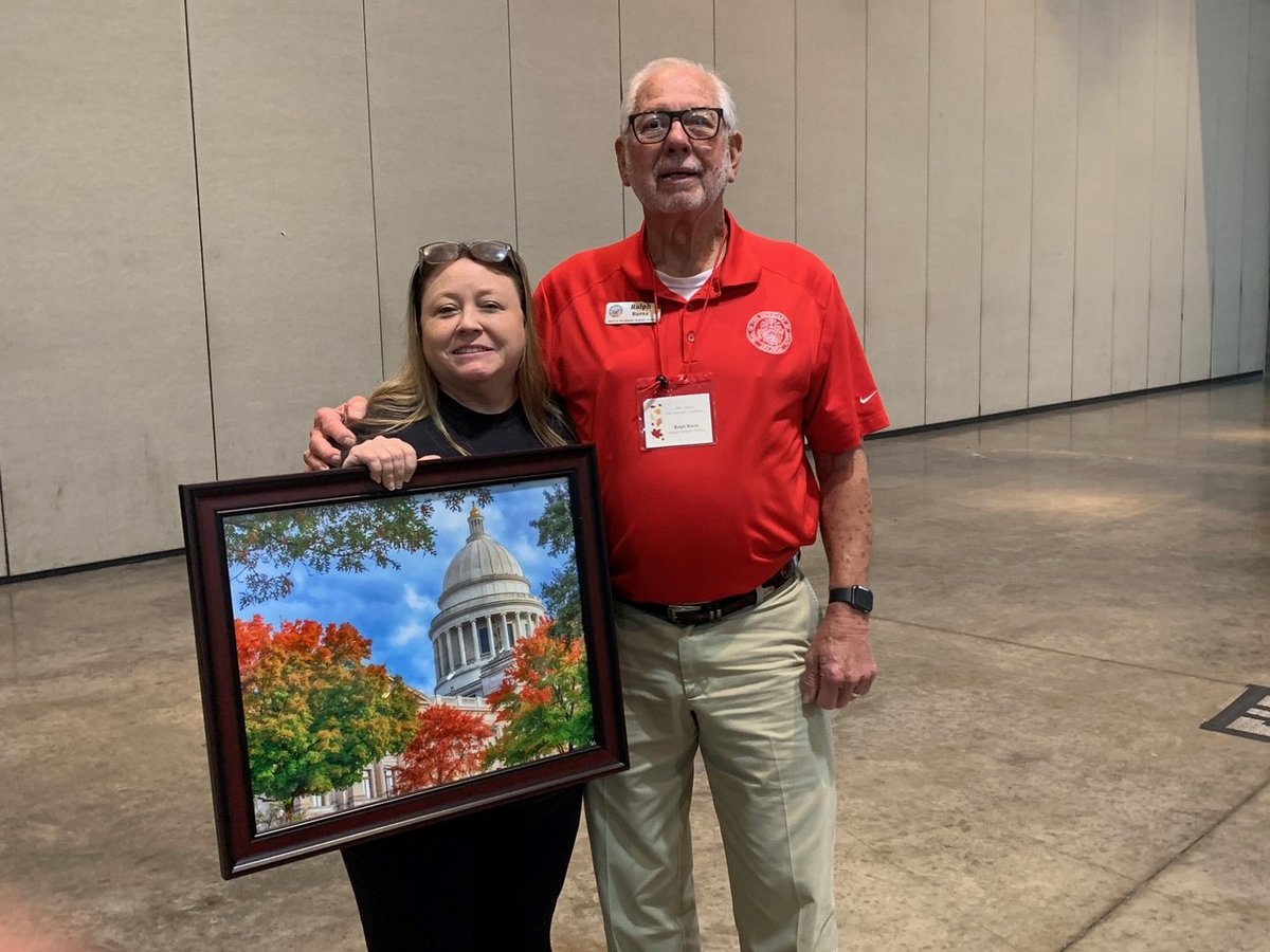 ARSecofState's tweet photo. Congratulations to GIS Coordinator Tiffany Felton of Izard County for winning our capitol print at the Assessor’s Conference! #ARSoS #Arkansas #Arpx https://t.co/h8yNHCMGpJ