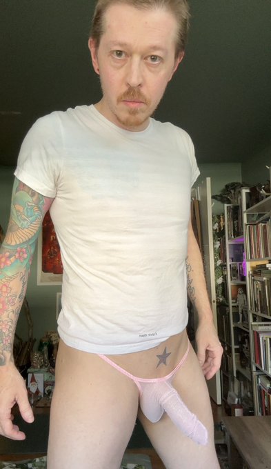 I like these https://t.co/nrQbAnj1iV<a href="/tag/dadbod"class="tags"><span>#dadbod</span></a>