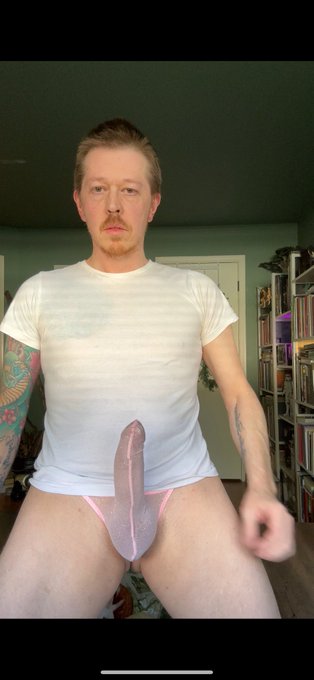 I like these https://t.co/nrQbAnj1iV<a href="/tag/dadbod"class="tags"><span>#dadbod</span></a>