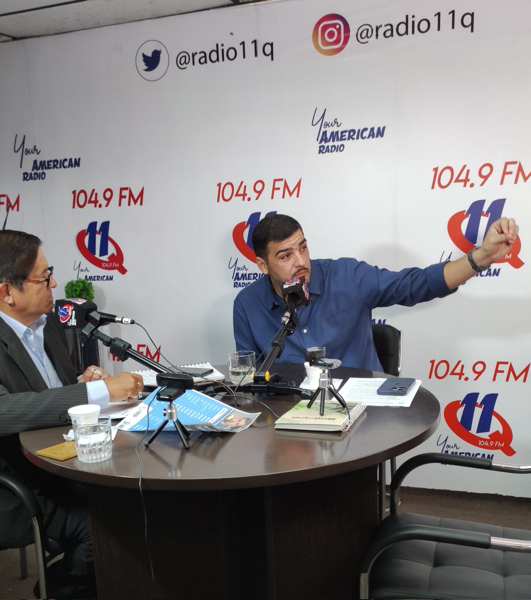 Radio11Q's tweet photo. Un éxito total la entrevista el día de hoy con el Alcalde de #Guayaquil Aquiles Álvarez https://t.co/8iEnwkh3Va