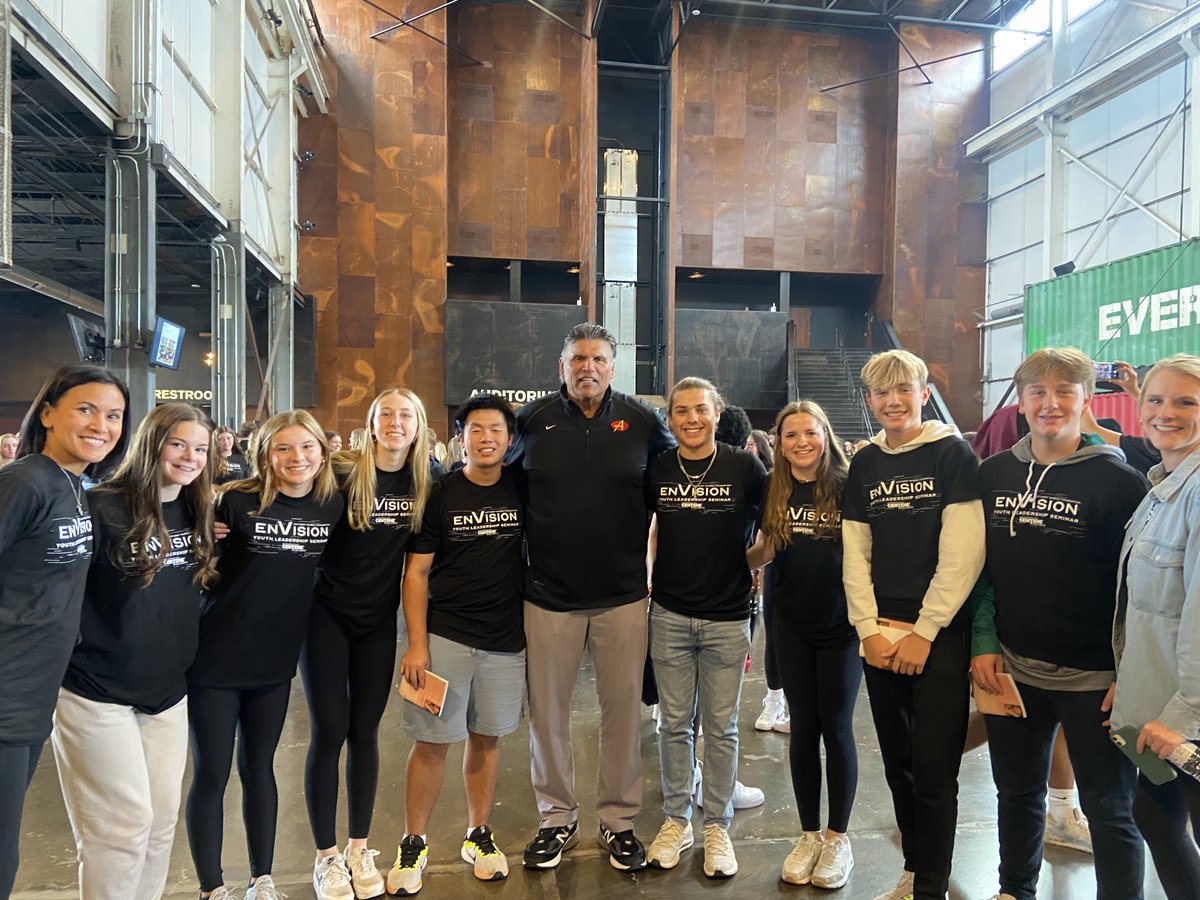 Badin High School (@badinhs) on Twitter photo Eight Badin students attended the Anthony Munoz Envision Youth Leadership Seminar this week! What an amazing opportunity for them! <a href="/MunozFoundation/">Anthony Muรฑoz Foundation</a>
#BadinProud #ExtraordinaryOpportunities Eight Badin students attended the Anthony Munoz Envision Youth Leadership Seminar this week! What an amazing opportunity for them! <a href="/MunozFoundation/">Anthony Muรฑoz Foundation</a>
#BadinProud #ExtraordinaryOpportunities