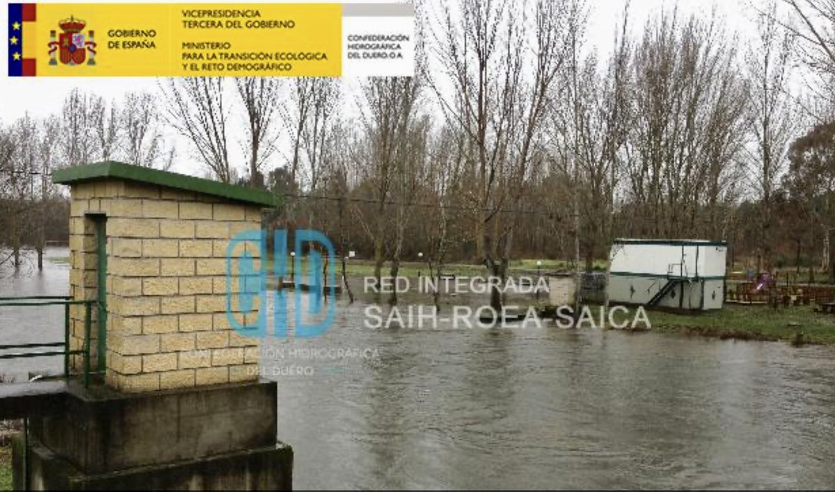 chd_duero's tweet photo. 26/10 20:15H
#ActualizaciónSAIHDuero
👀Se mantiene la #vigilancia
📊Hay2️⃣ avisos a esta hora:
◾️Permanecen en nivel 🟡 los ríos #Tera (Za), a su paso por #PuebladeSanabria⤵️, y el #Támega (Ou), en #CastrelodoVal⤵️
⚠️Mucha precaución
👁️ https://t.co/EOetkySf4Q https://t.co/mKoizFo3p8